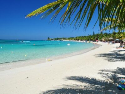 BEACH DAY PASS AND ISLAND TOUR // A Perfect Day